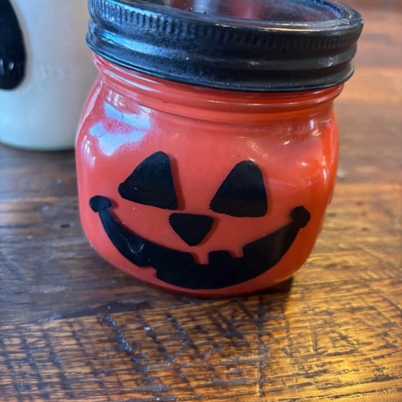 2 Pumpkins & 1 Ghost Painted Ball Jars - Picture 3 of 12